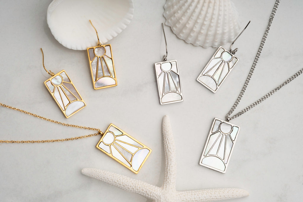 Tanjiro's Necklace & Earring Set - Pearl Hanafuda
