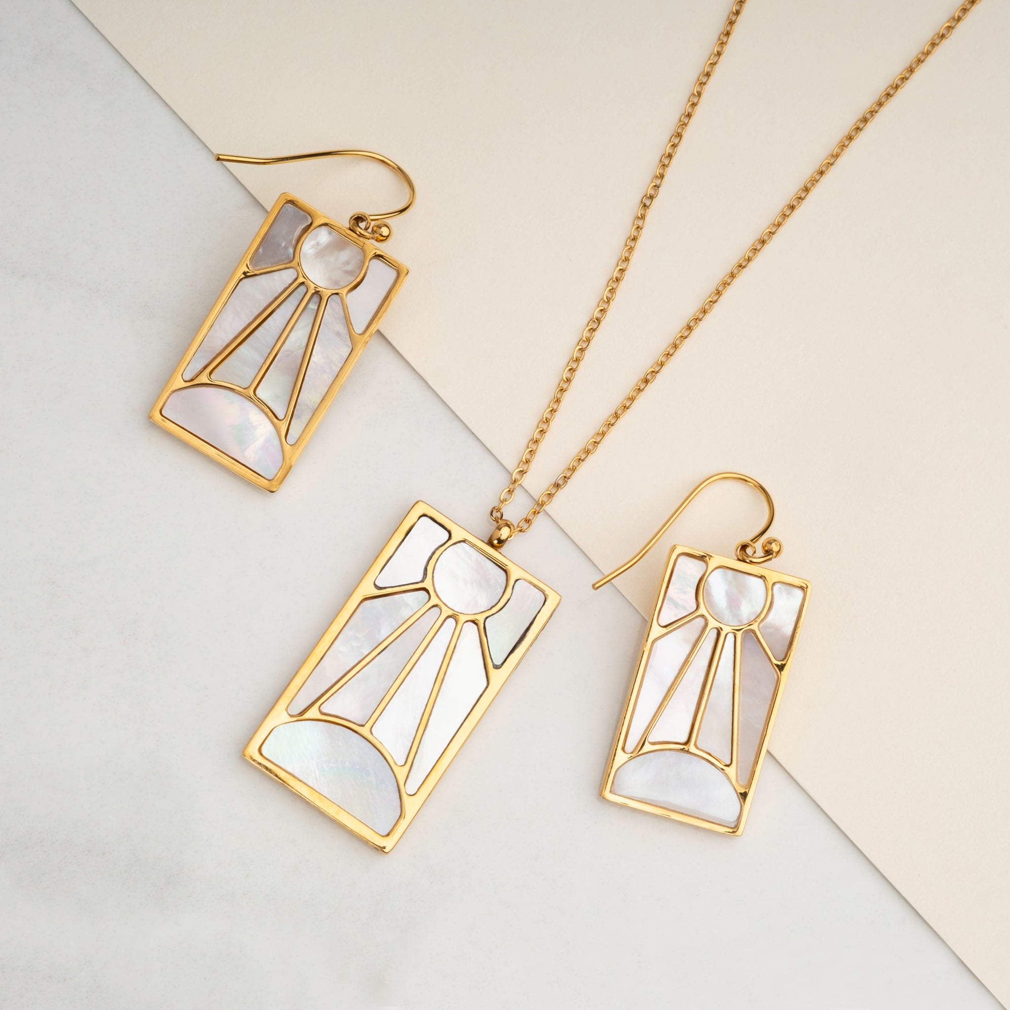 Tanjiro's Necklace & Earring Set - Pearl Hanafuda